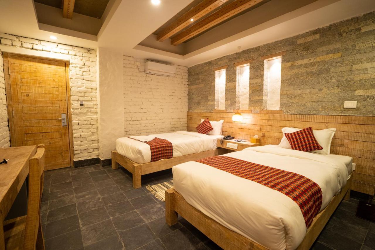 Hotel Mera Peak Private Limited Pokhara Bagian luar foto