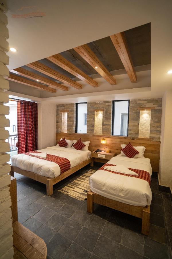 Hotel Mera Peak Private Limited Pokhara Bagian luar foto