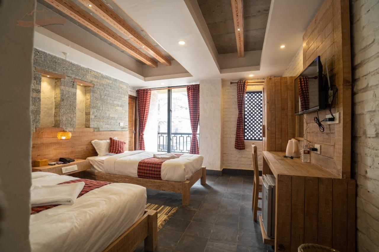Hotel Mera Peak Private Limited Pokhara Bagian luar foto