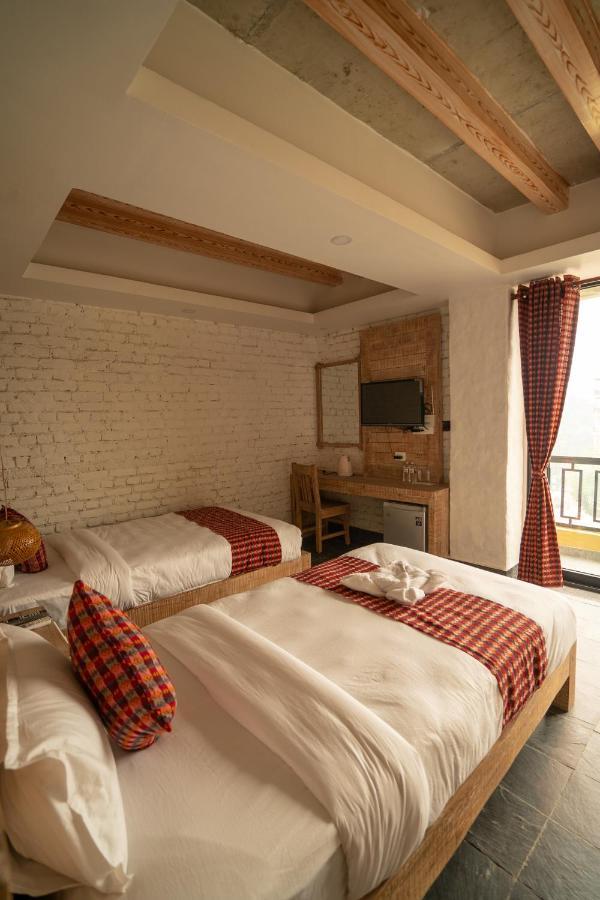 Hotel Mera Peak Private Limited Pokhara Bagian luar foto
