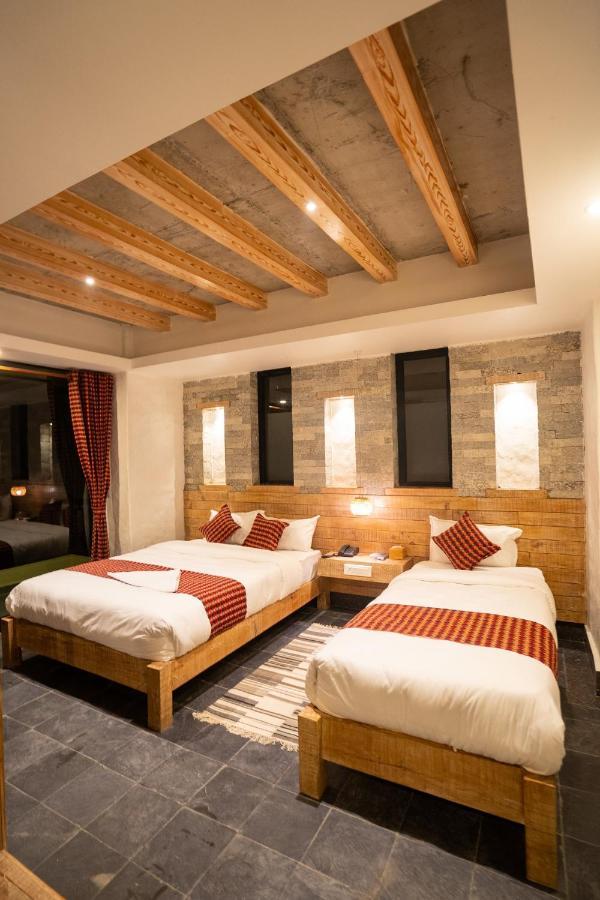 Hotel Mera Peak Private Limited Pokhara Bagian luar foto